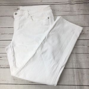 J crew slim broken in boyfriend size 34 white